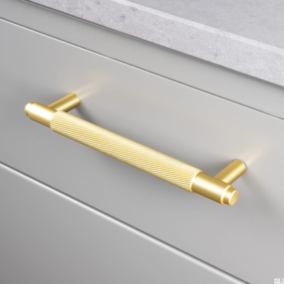 Ручка мебельная продолговатая Riff 160, матовое золото 