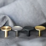 339376-21--Wieszak-ścienny-Sture-Mosiężny-Czarny-Beslag-Design-Skandynawskie-Uchwyty_1