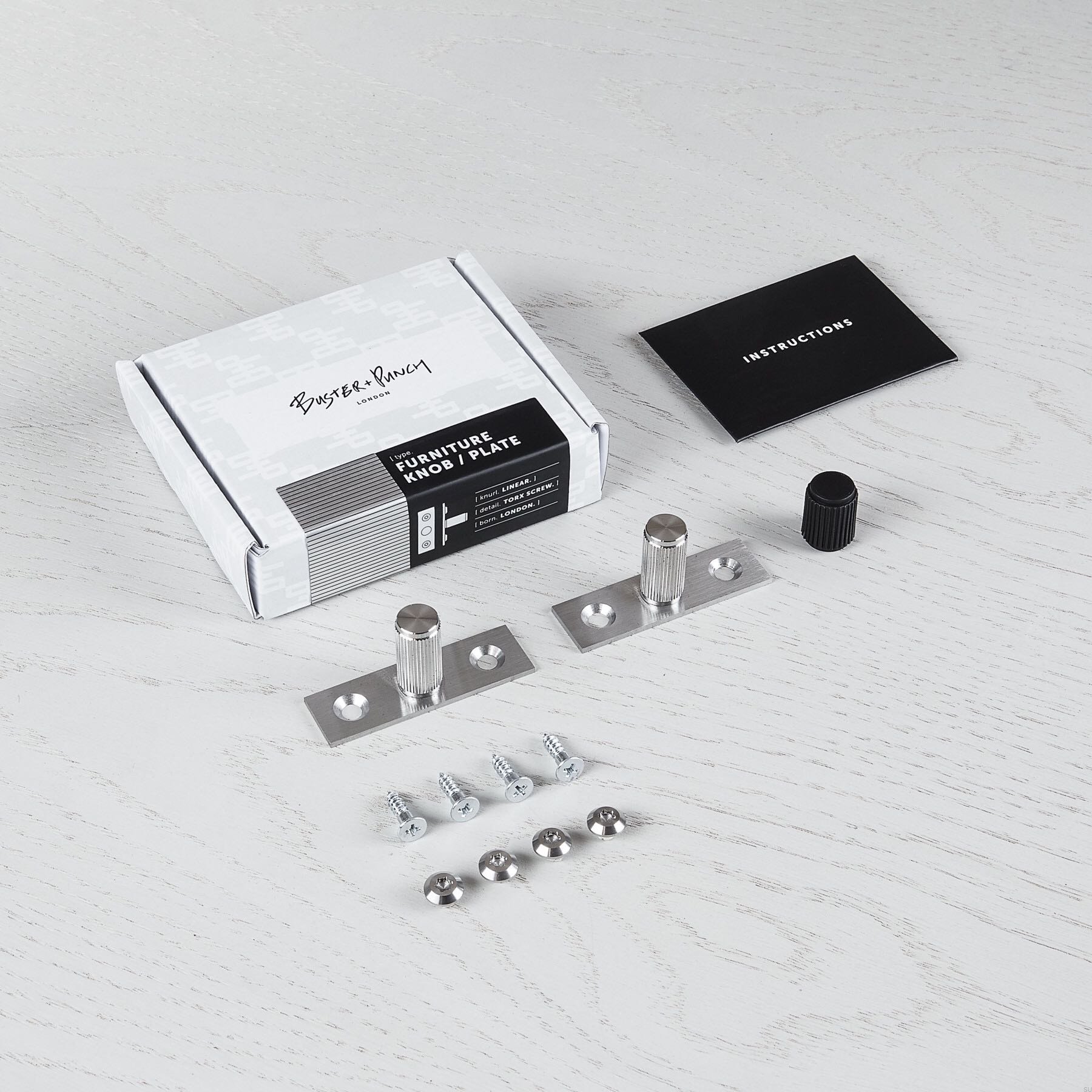 Zdjecie wnetrza opakowania galki Linear Plate