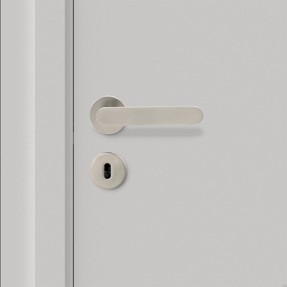 752036-41E--Klamka-do-drzwi-Vibe-Grip-Aluminiowa-Srebrna-Szczotkowana-Beslag-Design-Skandynawskie-Uchwyty_2
