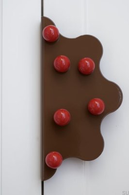 Ручка для мебели Mare 200 из стали с коричневым краем и красными шариками