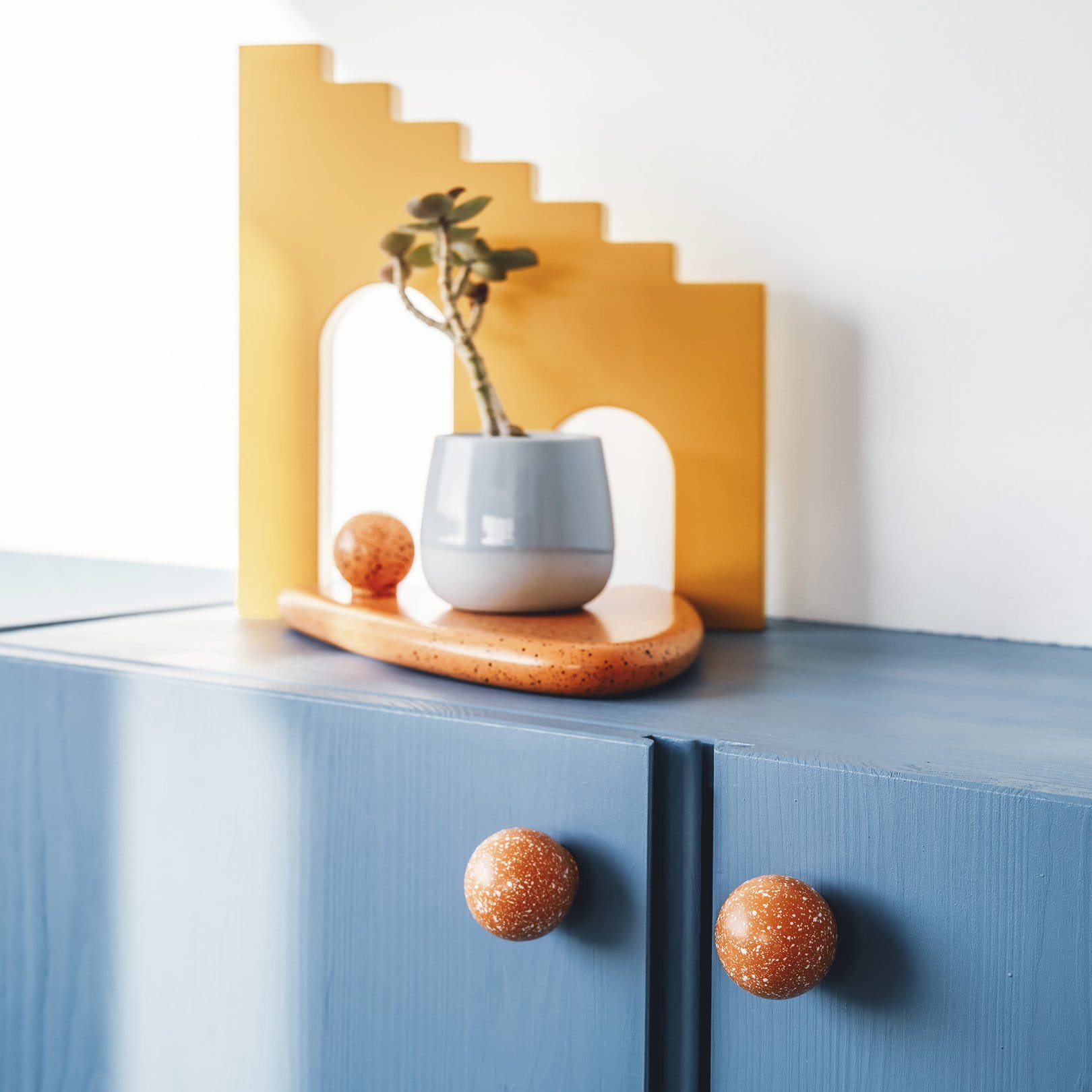 Orng&WhMl--Gałka-meblowa-Ren-Melange-Orange-&-White-35-Drewniana-Bukowa-Vince-Skandynawskie-Uchwyty_3