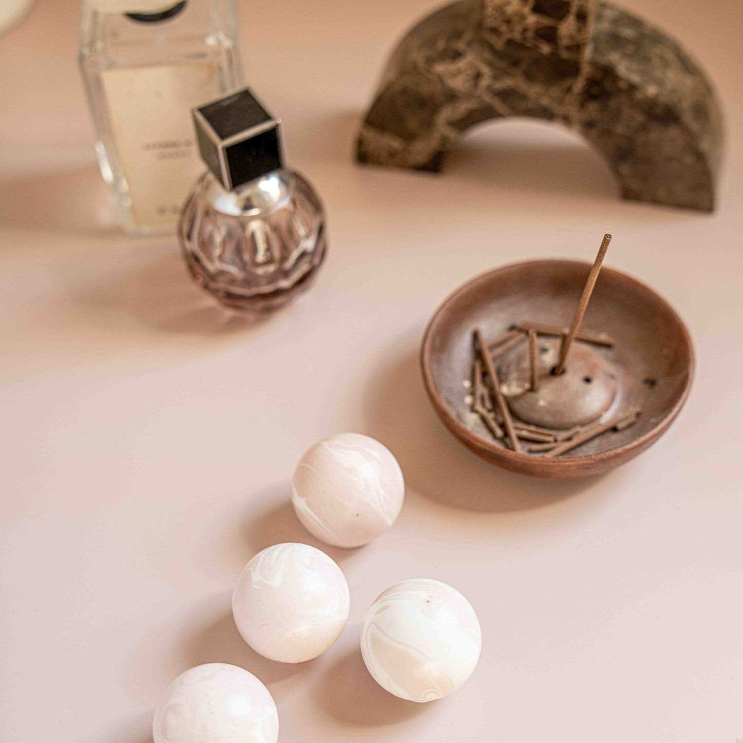 RDWhtRosTau--Gałka-meblowa-Ren-White-Rose-Taupe-35-Drewniana-Bukowa-Vince-Skanydnawskie-Uchwyty_8