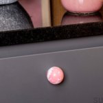 RDWhtPnk--Gałka-meblowa-Ren-White-Pink-35-Drewniana-Bukowa-Vince-Skanydnawskie-Uchwyty_8