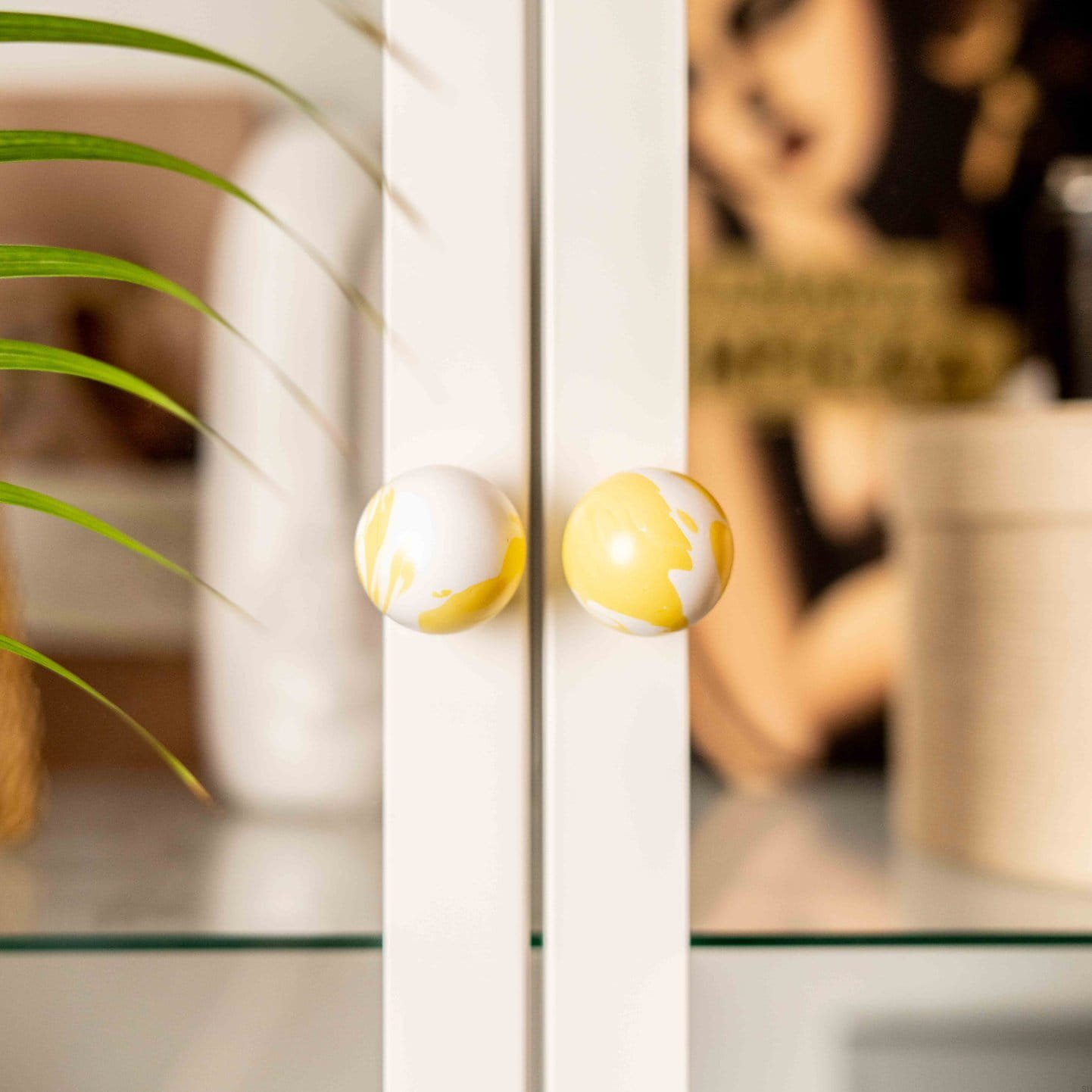 RDWhtYllw--Gałka-meblowa-Ren-White-Yellow-35-Drewniana-Bukowa-Vince-Skandynawskie-Uchwyty_8