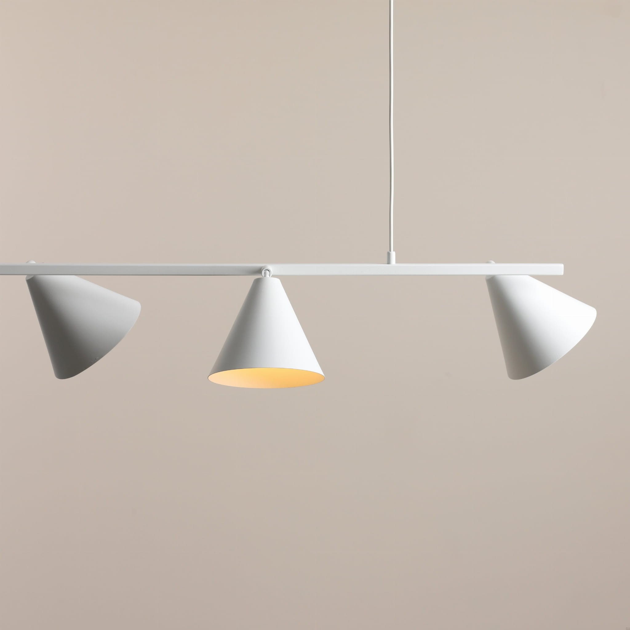 1108L--Lampa-wisząca-Form-4-Metalowa-Biała-Artera-Skandynawskie-Uchwyty_2