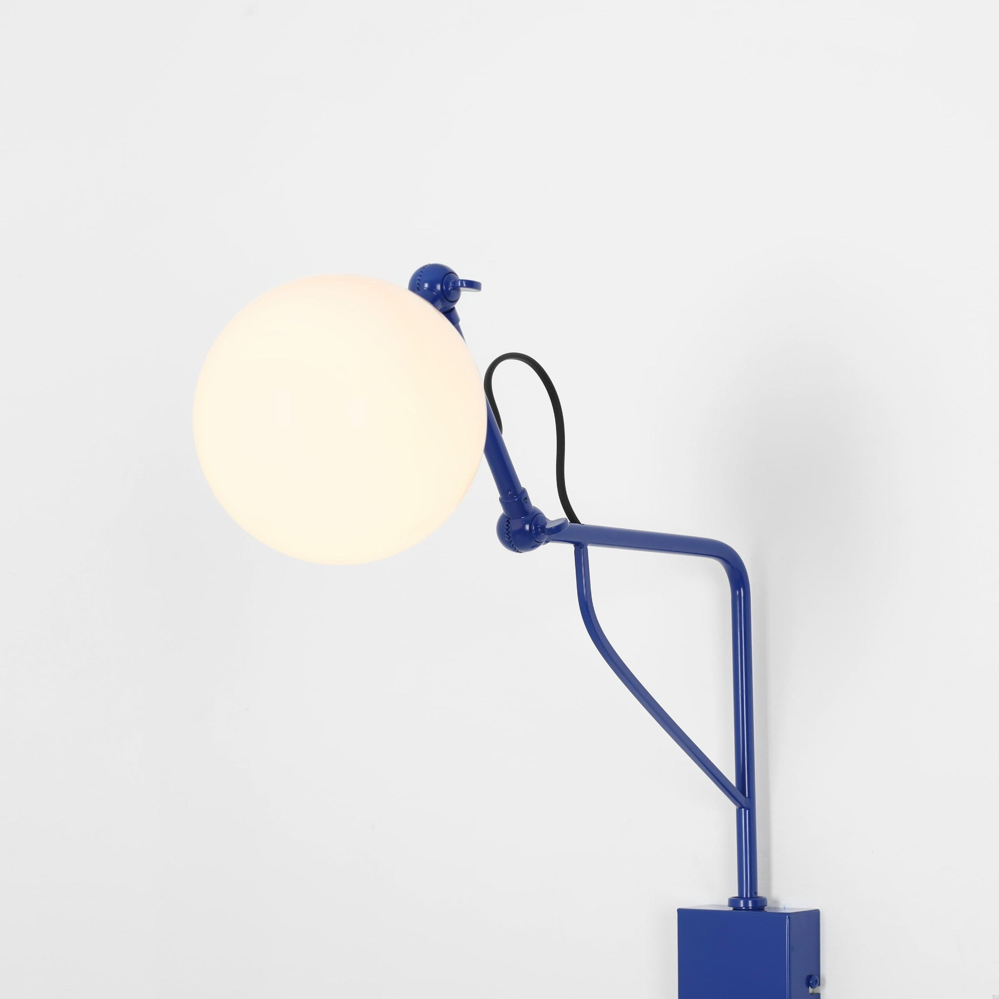 1105C25_M--Kinkiet-Soho-Glass-Mały-Metalowy-Kobaltowy-Artera-Skandynawskie-Uchwyty_4