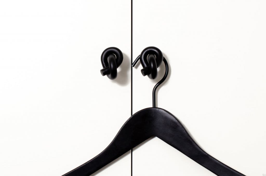 KN39SL--Gałka-meblowa-Knot-50-Czarna-Lakierowana-BB-Sweden-Skandynawskie-Uchwyty_4