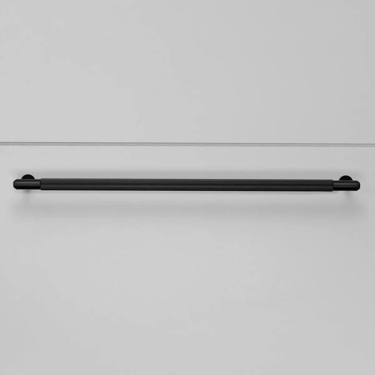 UPB-023971--Uchwyt-meblowy-podłużny-Pull-Bar-Linear-Large-Czarny-Skandynawskie-Uchwyty_2