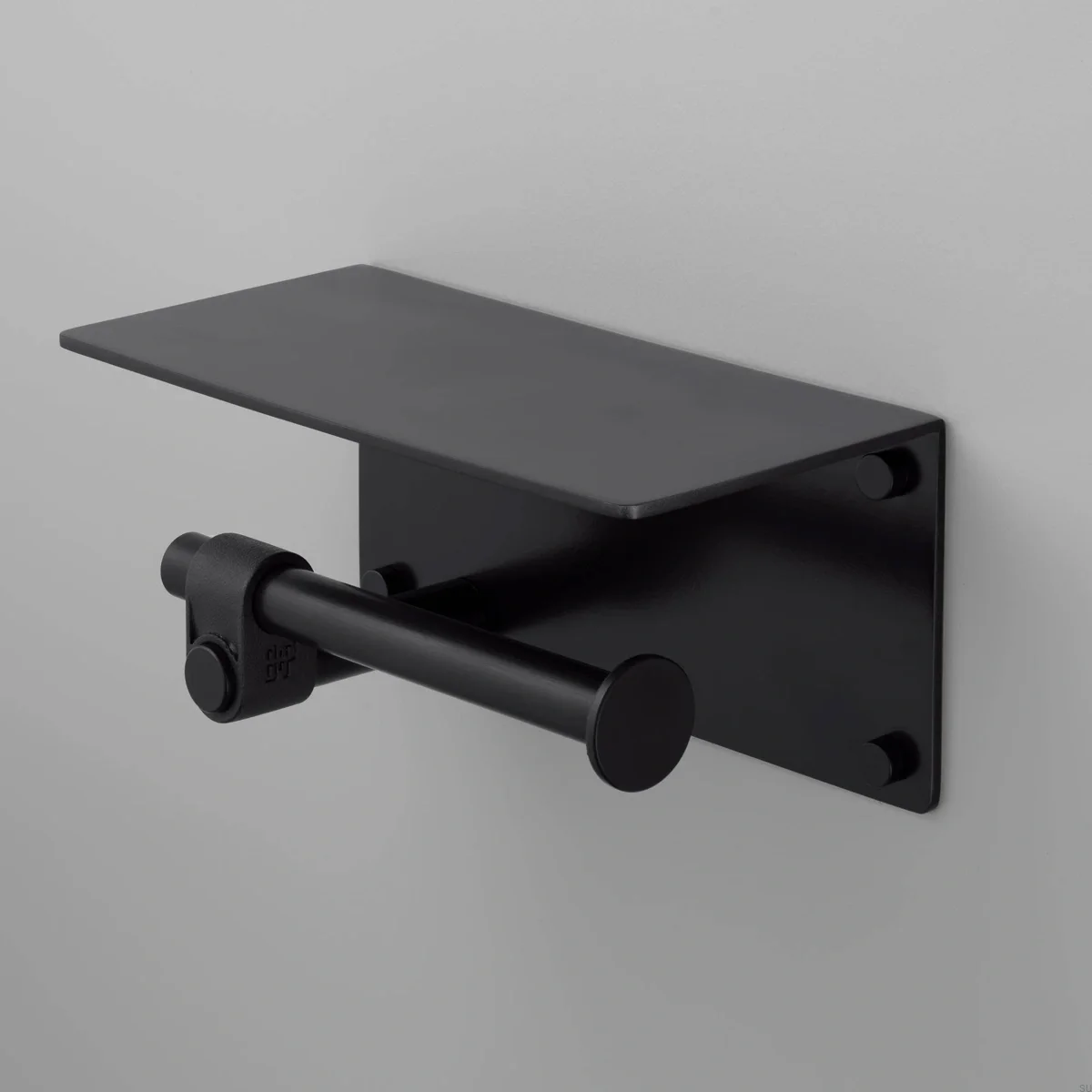 UTA-484321--Uchwyt-na-papier-toaletowy-Cast-Welder’s-Black-z-półką-Buster-+-Punch-Skandynawskie-Uchwyty_3