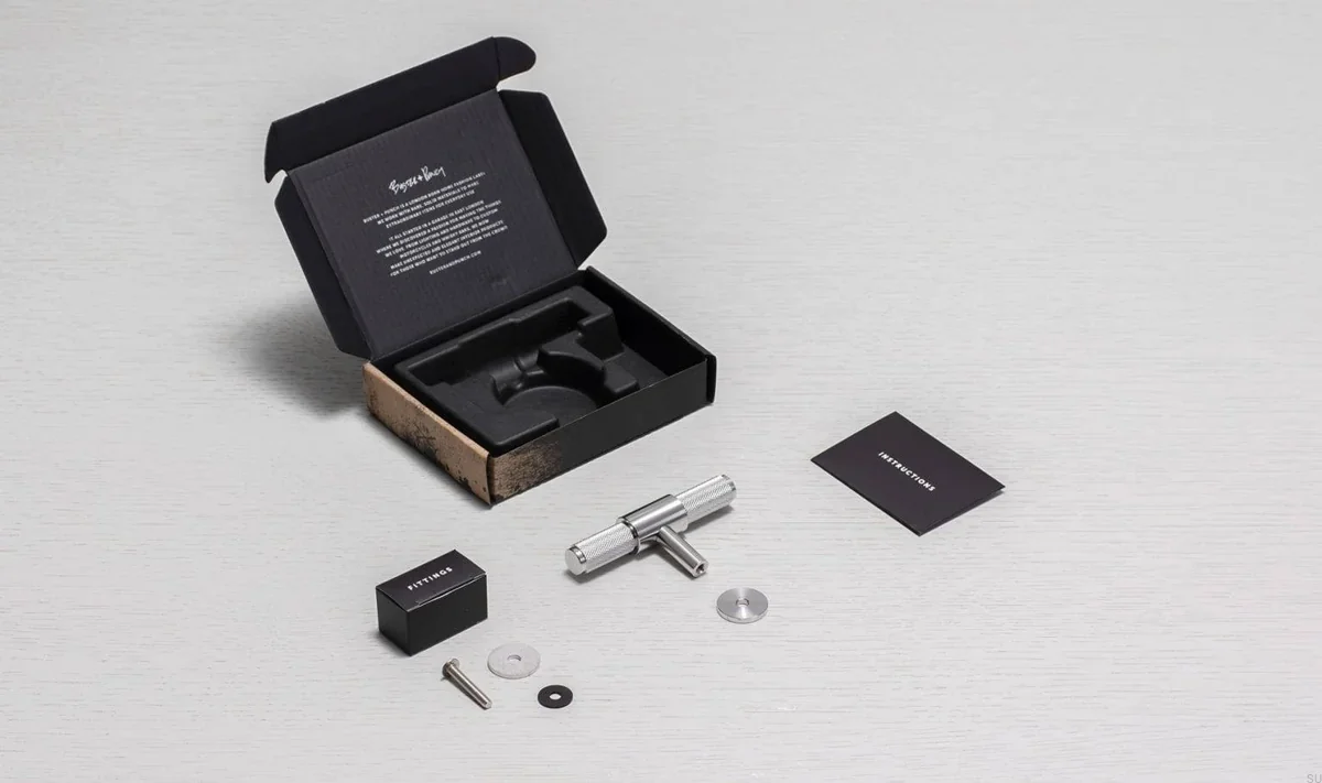 UTB-074567--Uchwyt-meblowy-T-Bar-Cross-Srebrny-Buster-+-Punch-Skandynawskie-Uchwyty_5