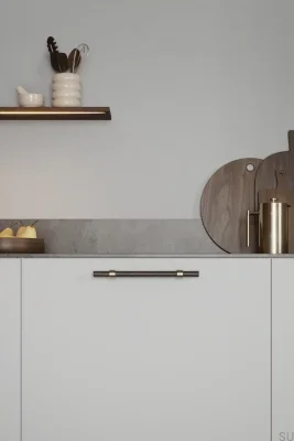 Продолговатая мебельная ручка Bond Wood 2x544, цвет «черный дуб с матовым золотом»