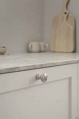 Металлическая никелированная мебельная ручка Baron 32