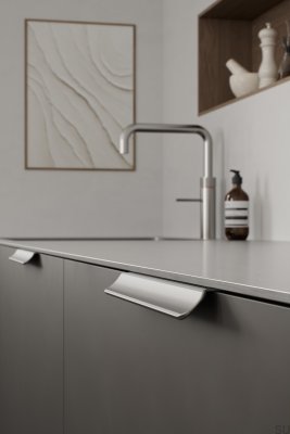 Мебельная ручка Volet 160 из алюминия с серебристой кромкой