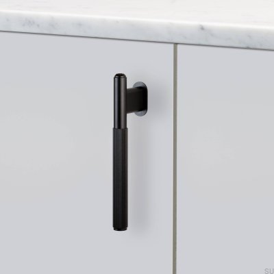 Мебельная ручка L-Bar Linear 125 из стали, черная