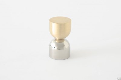 Ручка для мебели Kokeshi Mix 1832 из матовой латуни и полированной нержавеющей стали.
