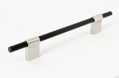 Продолговатая мебельная ручка Line Mix 128. Черный металл с полированной сталью.