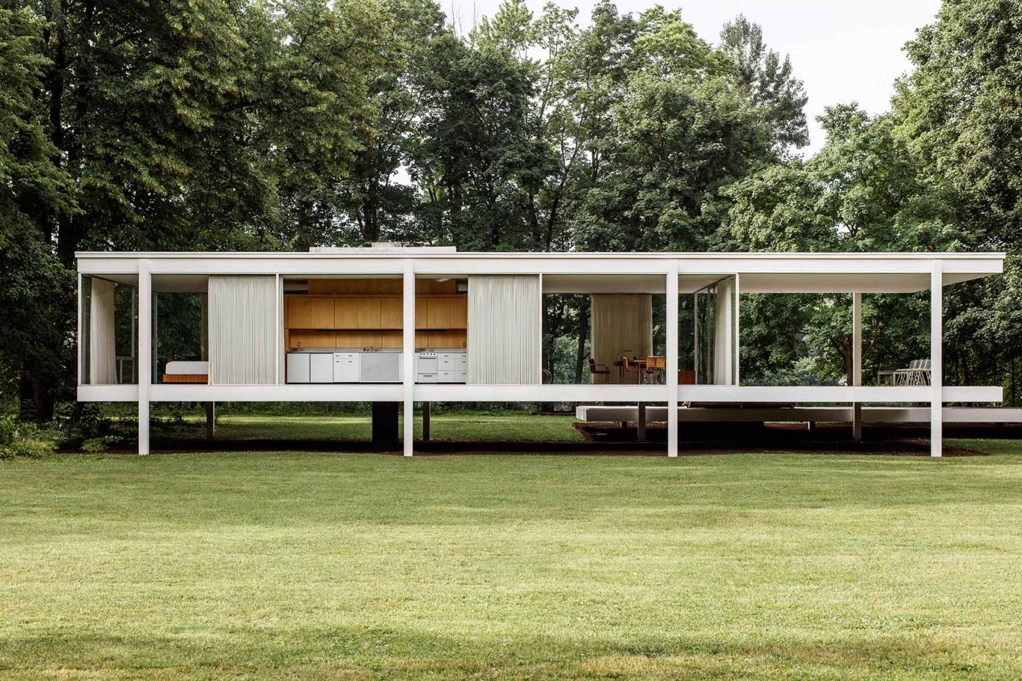 Farmsworth hause ludwig mies van der rohe zewnątrz